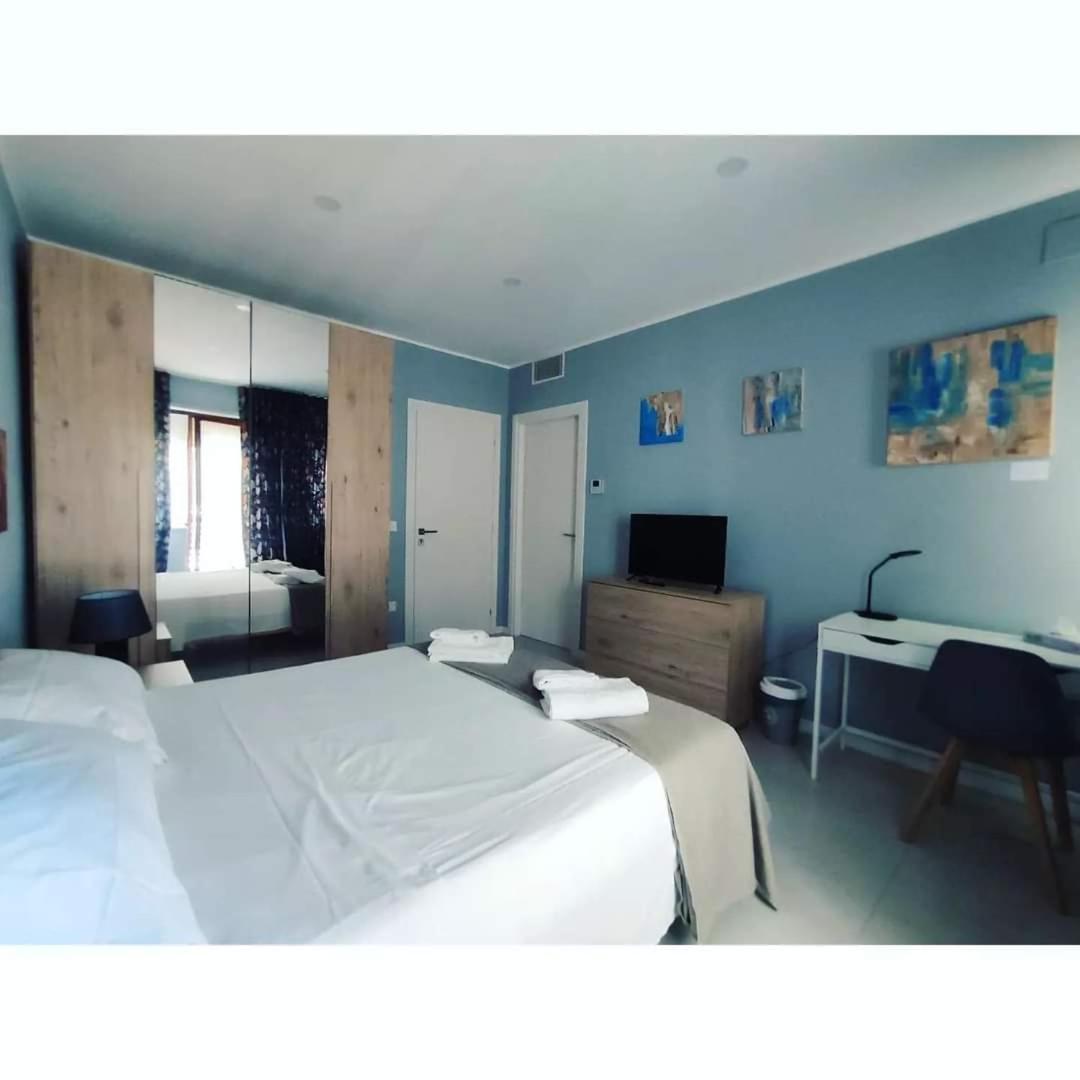 Alojamento de Acomodação e Pequeno-almoço Gart Riviera *